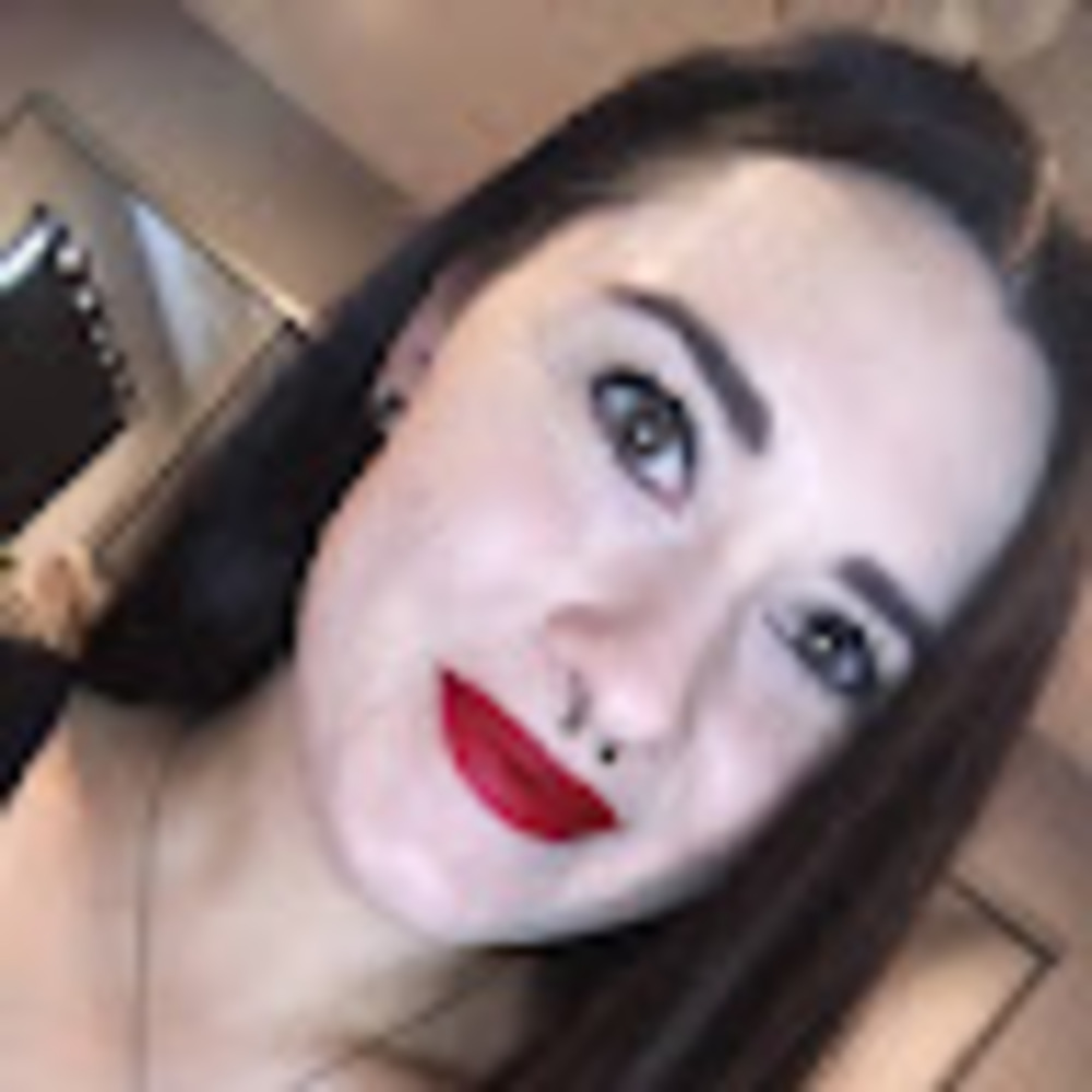 Meet your Posher, Cami